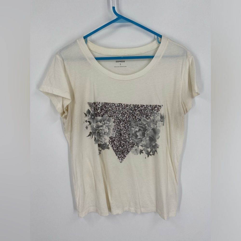 Express Women’s Scoop Neck Short Sleeve Sequin Detail Basic Teeshirt size M